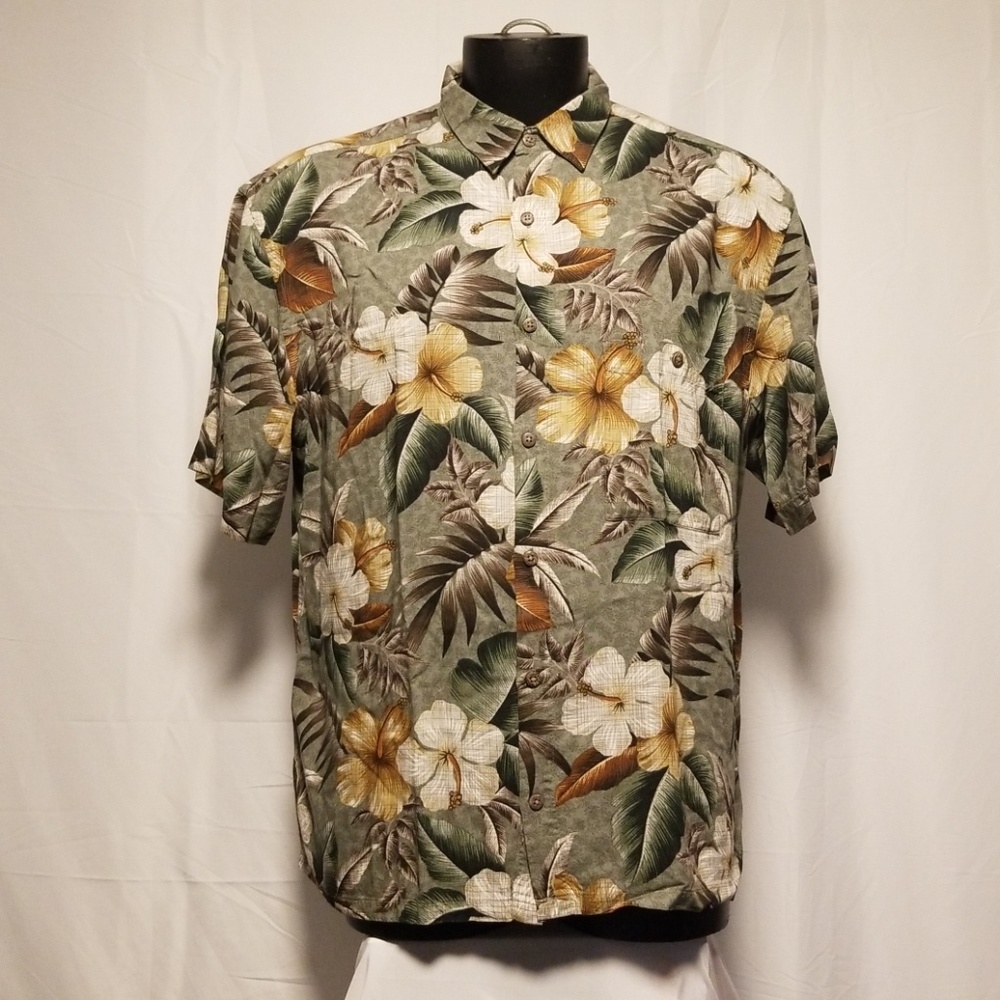 Island Shores mens hawaiian shirt  Large